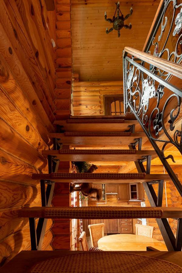 Gostynnyi Dvir Burkut Hotel Verkhovyna Buitenkant foto