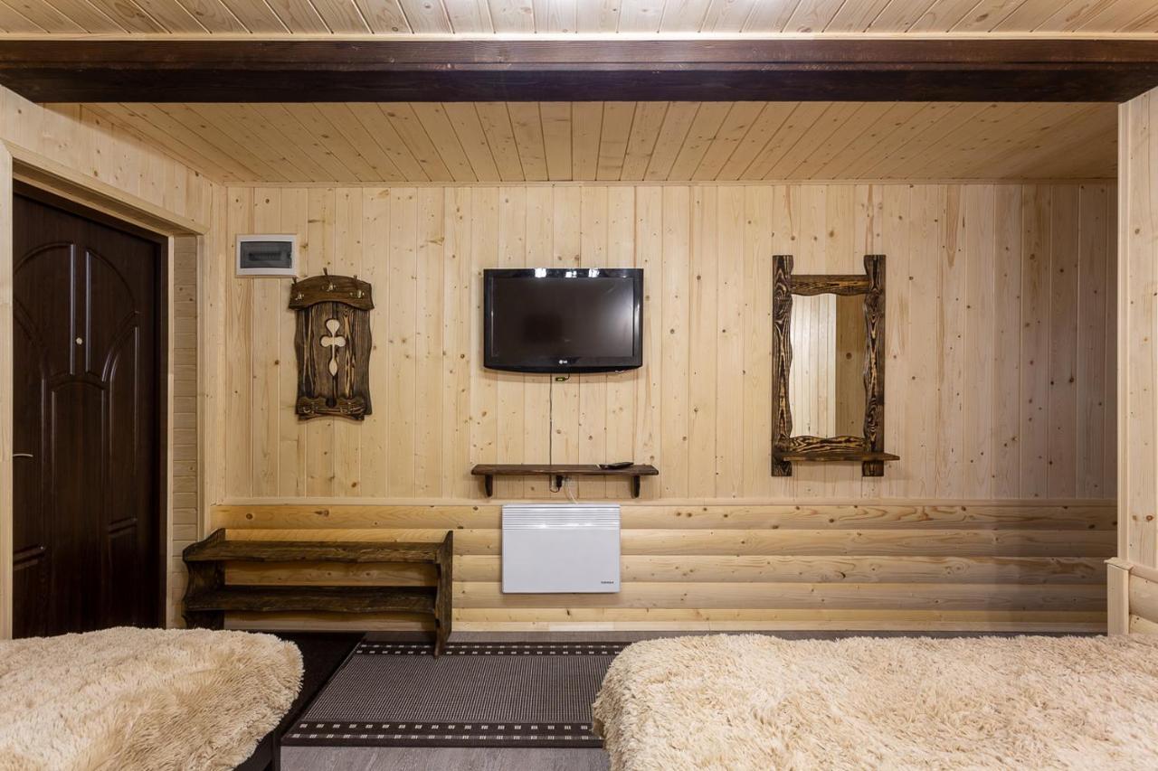 Gostynnyi Dvir Burkut Hotel Verkhovyna Buitenkant foto